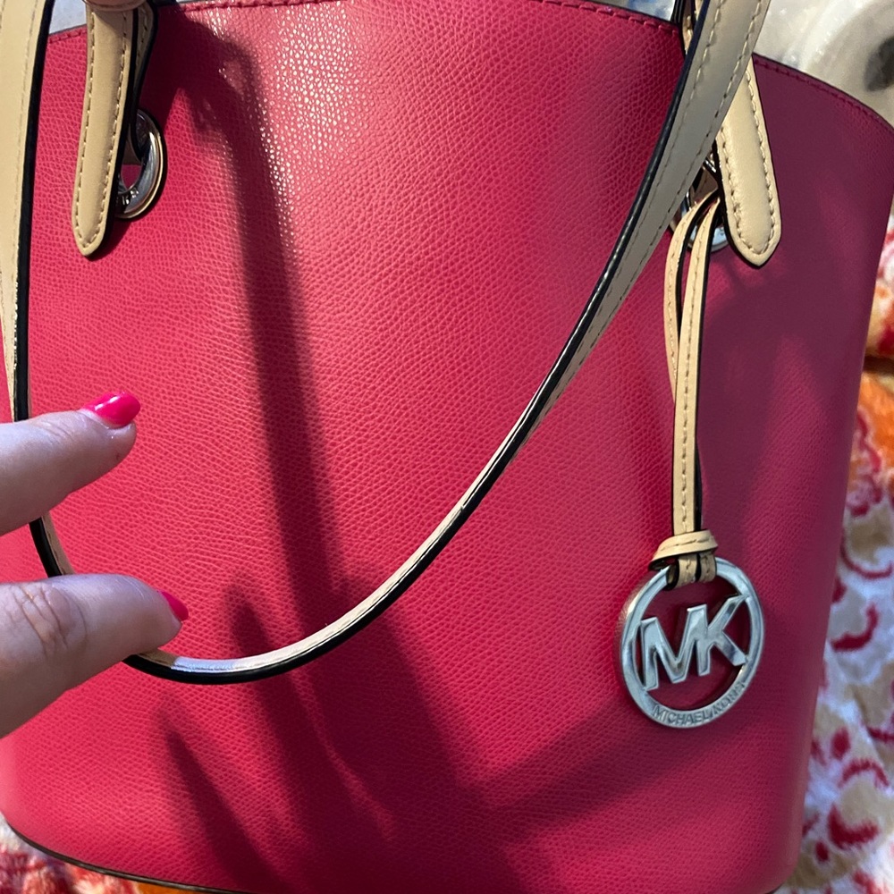 Pink MK purse.